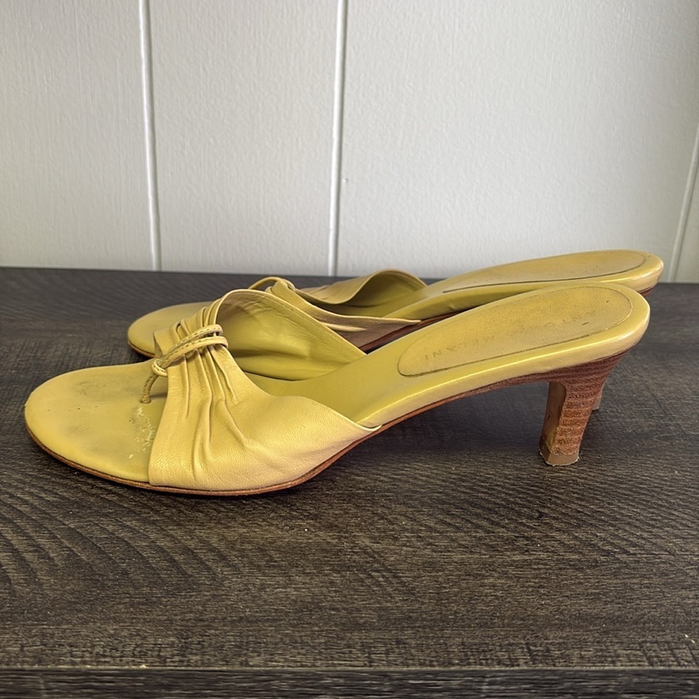 Vintage Antonio Melani Tan Women's Slide Sandals - Picture 5 of 6
